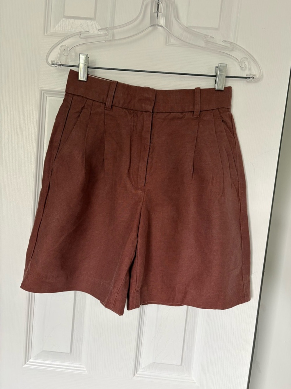 Aritzia Wilfred Effortless Linen shorts - size 0
